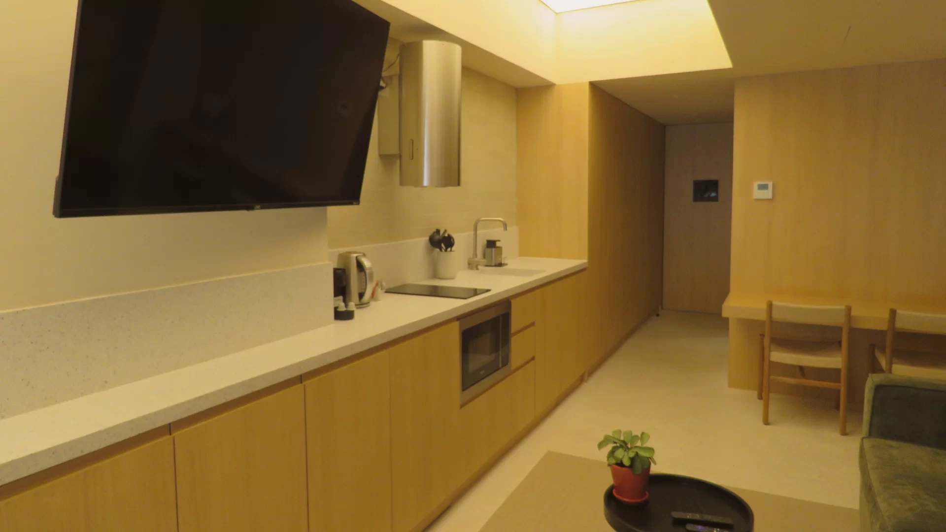 Junior Unirse Terrace